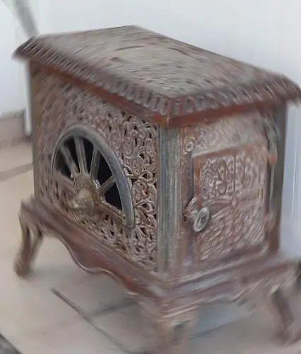 Et A 2 Pas De La Cite * 카르카손