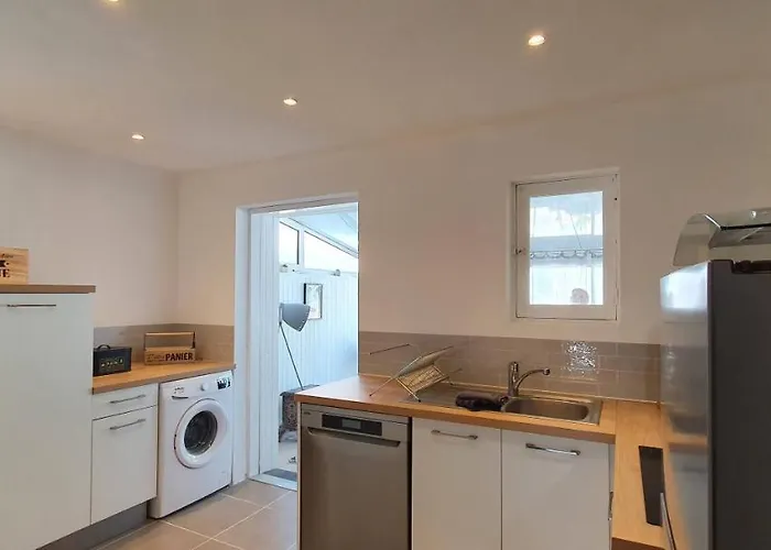 Διαμέρισμα Et A 2 Pas De La Cite *