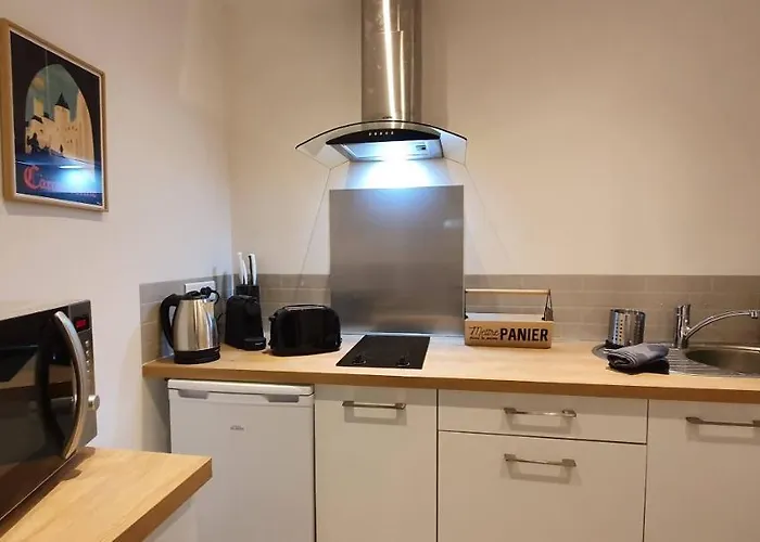 Et A 2 Pas De La Cite Διαμέρισμα *