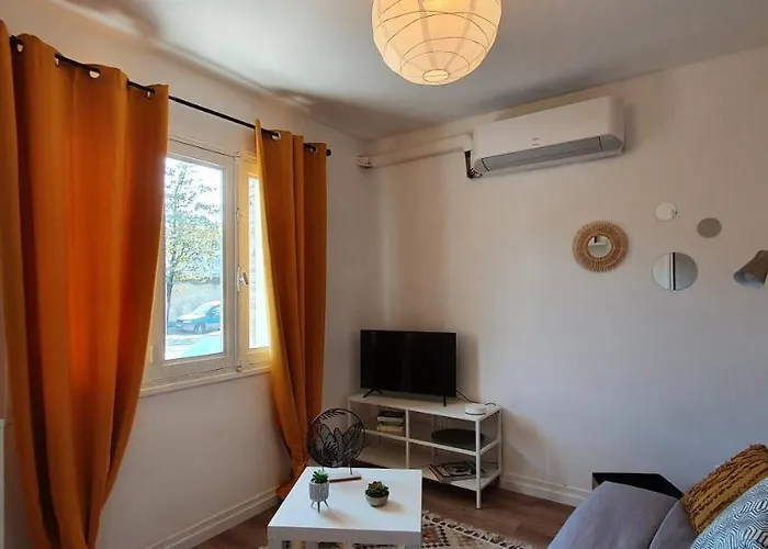 아파트 Et A 2 Pas De La Cite 카르카손