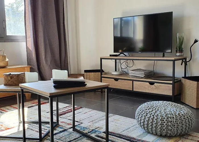 아파트 Et A 2 Pas De La Cite 카르카손