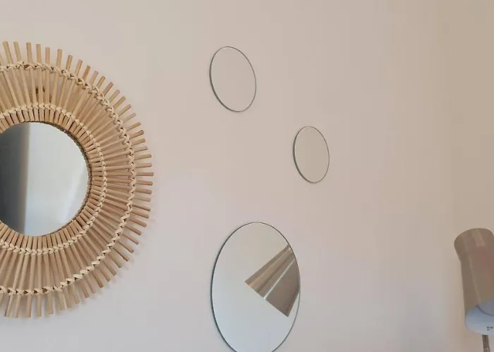 Et A 2 Pas De La Cite * Καρκασόν