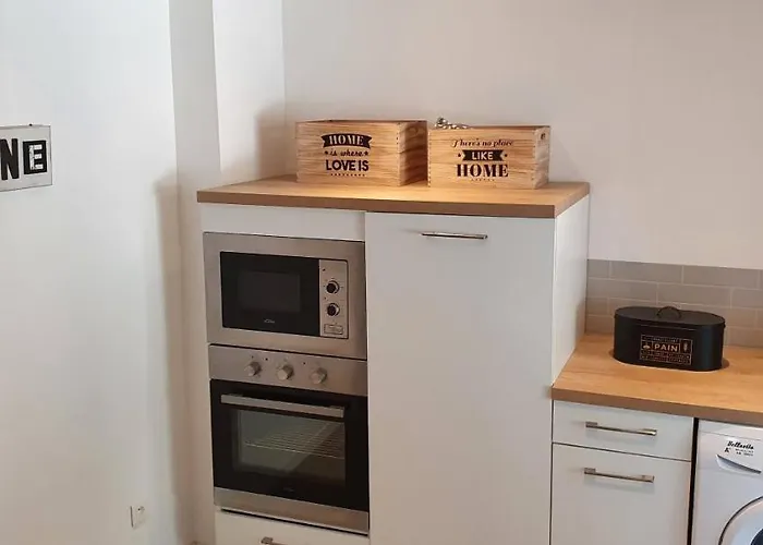 Et A 2 Pas De La Cite 아파트 카르카손